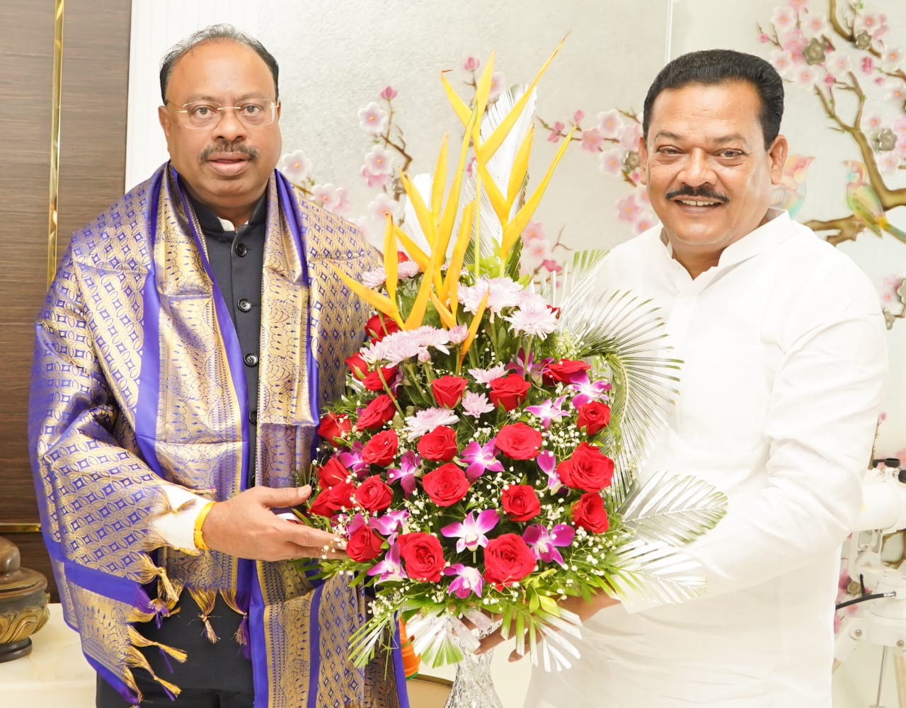 Chandrashekhar Bawankule Meets Sanjay Shirsat