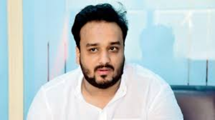 Surveillance on Zeeshan Siddiqui: Suspects Let Off After Interrogation