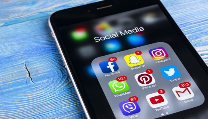 Pakistan social media channels
