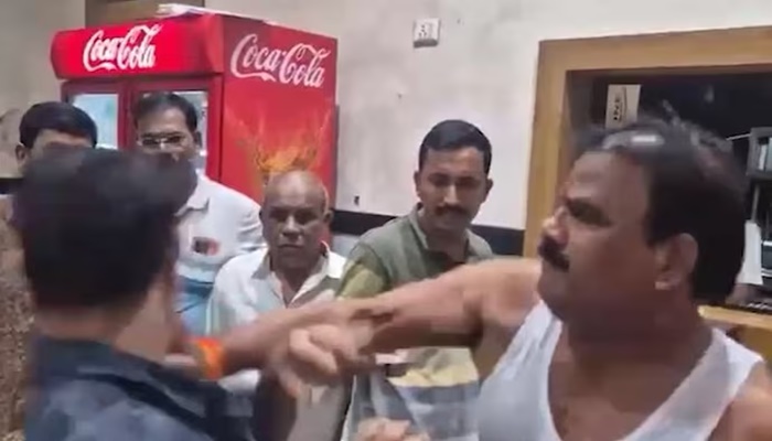 Sanjay Gaikwad Viral Video