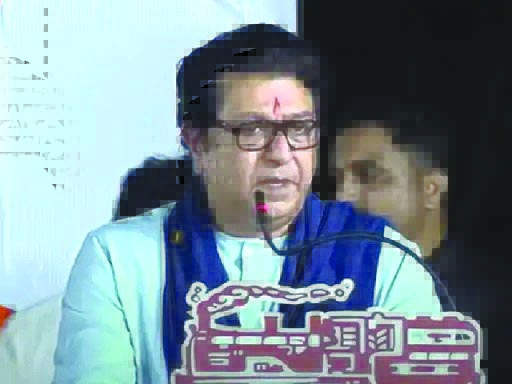If Hindi is forced, there will be no shops! I will close the school.