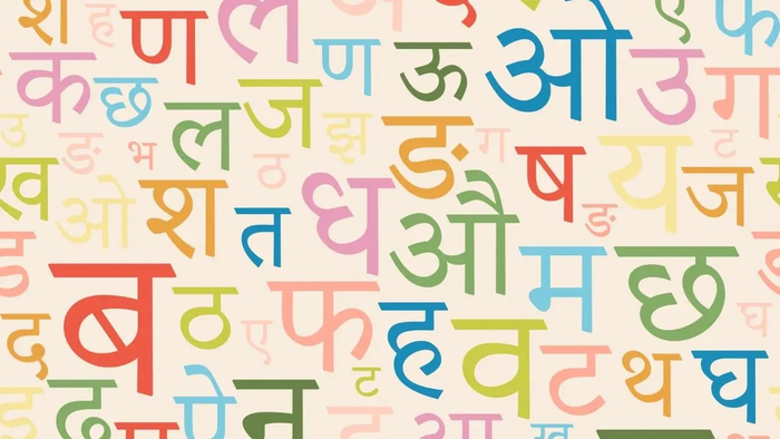 Pune non-local woman refuses to speak in Marathi.