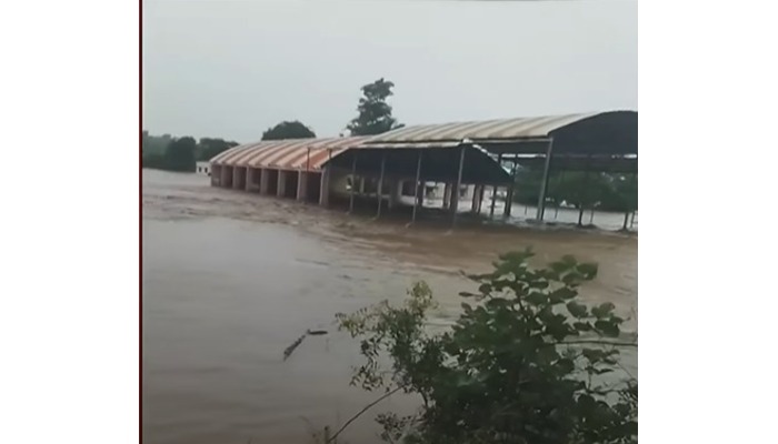 floodwaters entered a Zilla Parishad school
