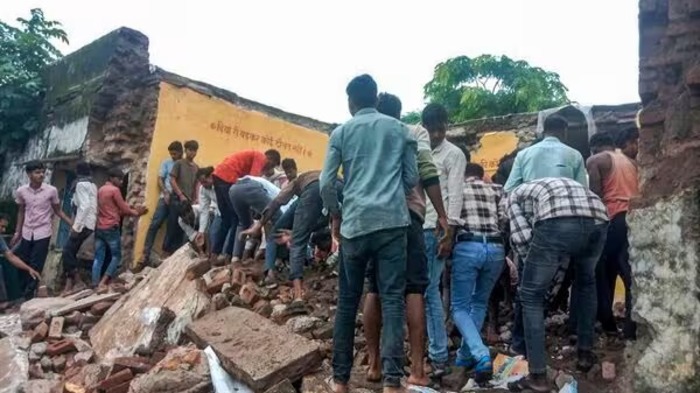 School roof collapses in Rajasthan, 7 students dead
