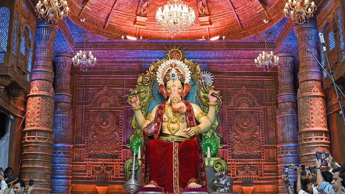 Lalbaugcha Raja History