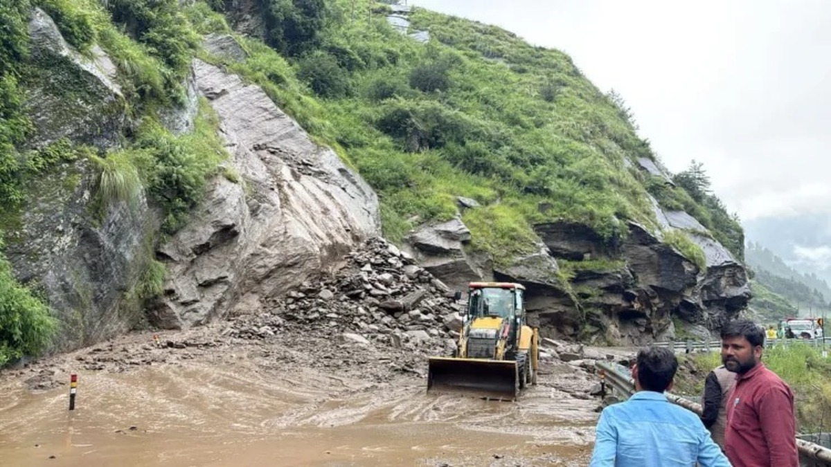 flash flood forms lake in Uttarakhand Harsil