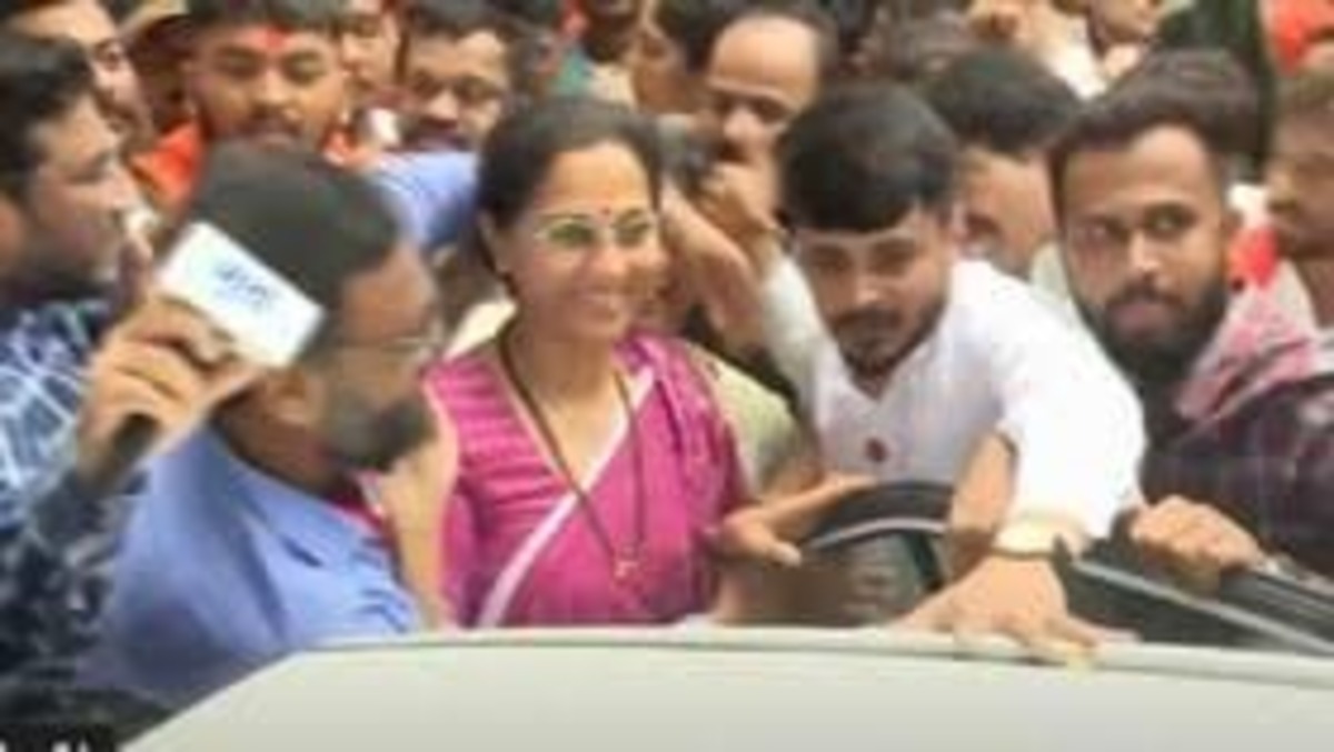 Maratha Protesters Surround Supriya Sule’s Car, Bottles Thrown