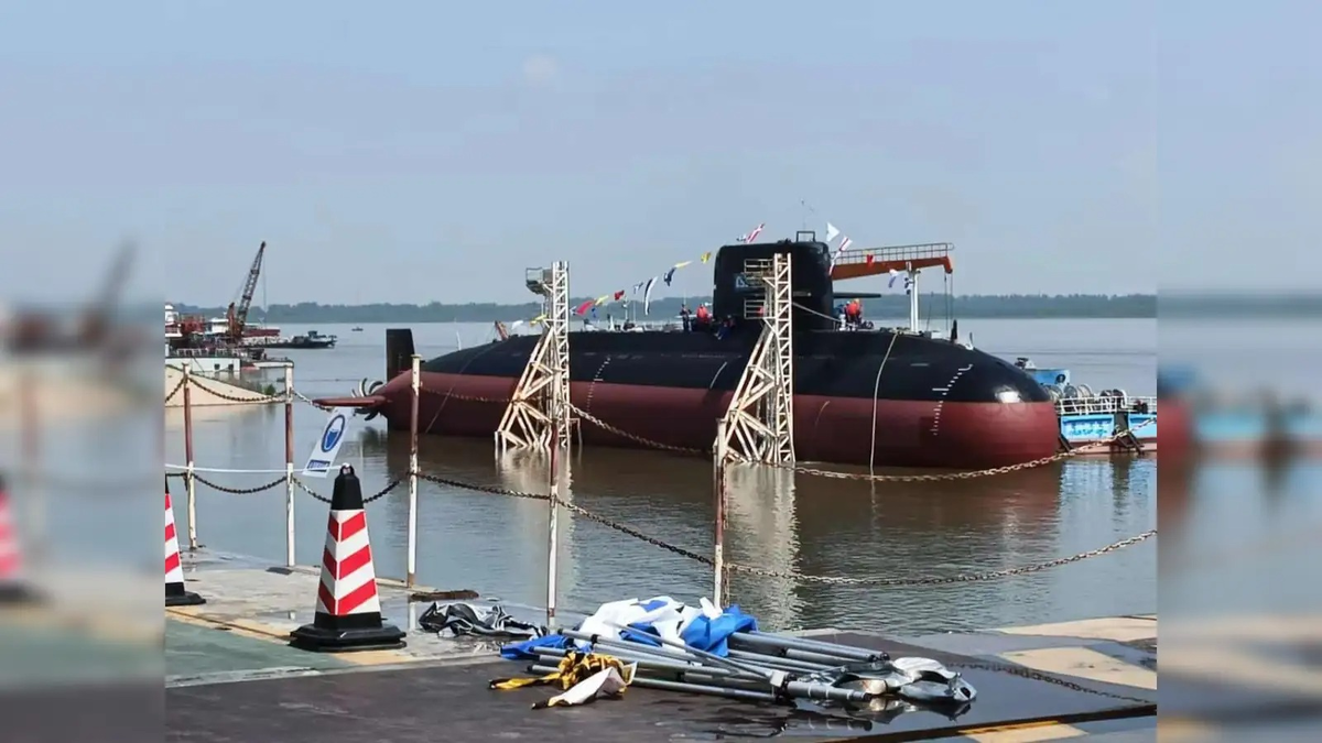 China hands over third 'Hangor'-class submarine to Pakistan