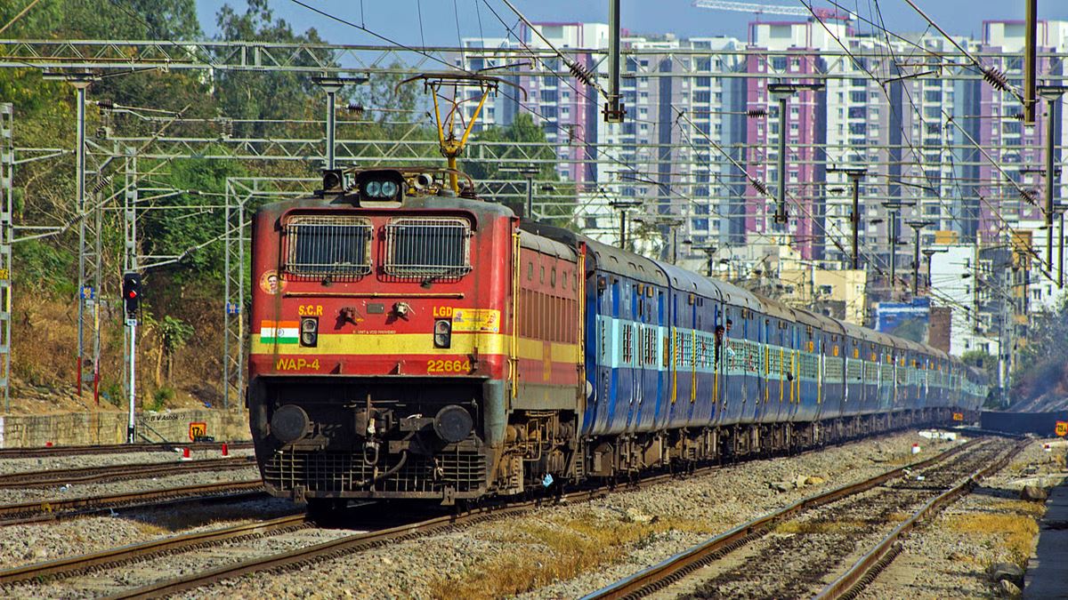 Mumbai-Pune Festival Trains