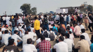 Mumbai-Agra Highway Movement