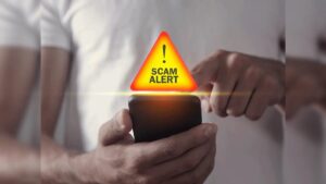 Aadhaar Fraud Alert: विना ओटीपी बँक खाते रिकामे! आधार कार्ड आणि फिंगरप्रिंट वापरून होतोय मोठा फ्रॉड; जाणून घ्या बचावाचे उपाय