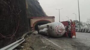 Mumbai Pune Expressway Accident