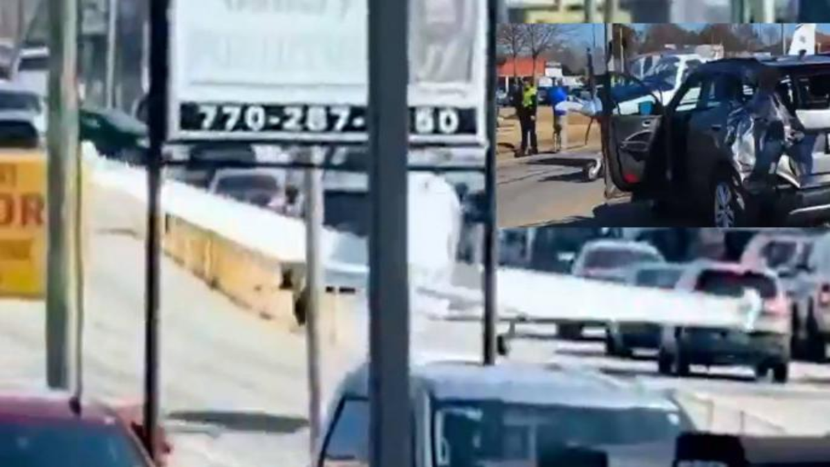 Plane Suddenly Makes An Emergency Landing