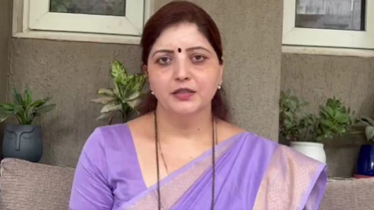Rupali Chakankar Resign
