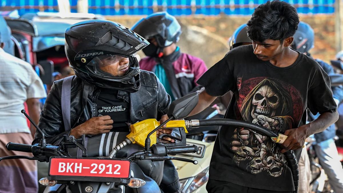 Sri Lanka Wednesday holiday fuel crisis