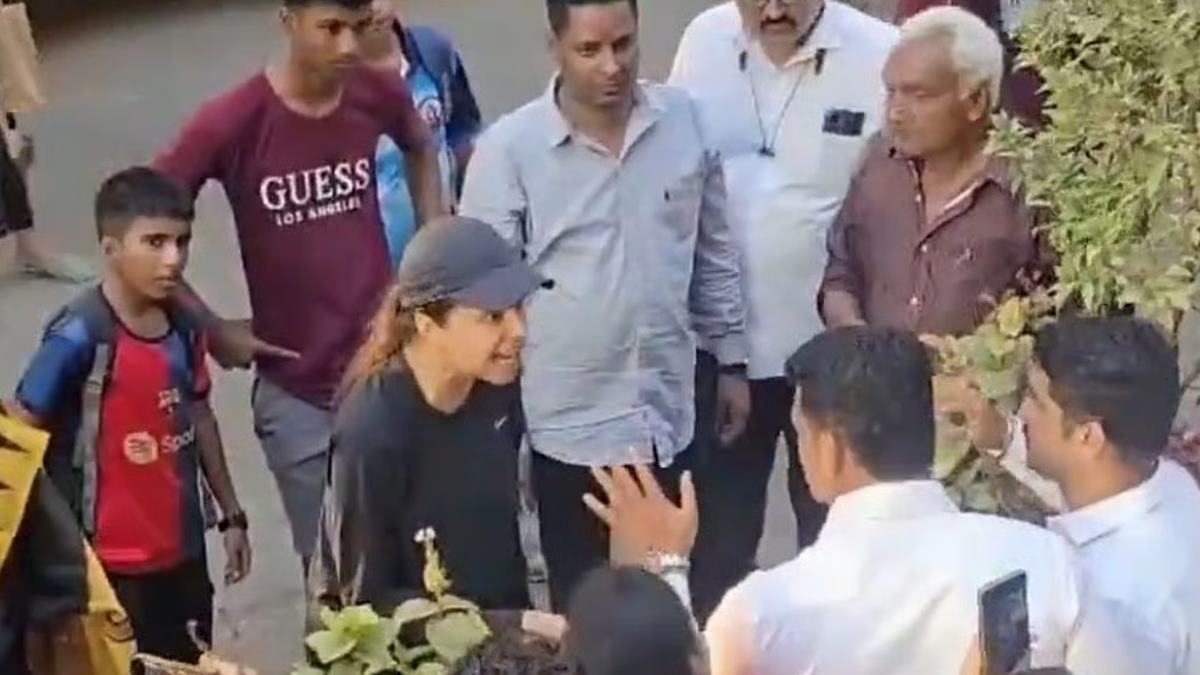 Mumbai Traffic Viral Video