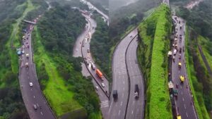 Mumbai Pune Expressway 