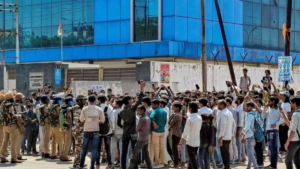 Noida Employees Protest :