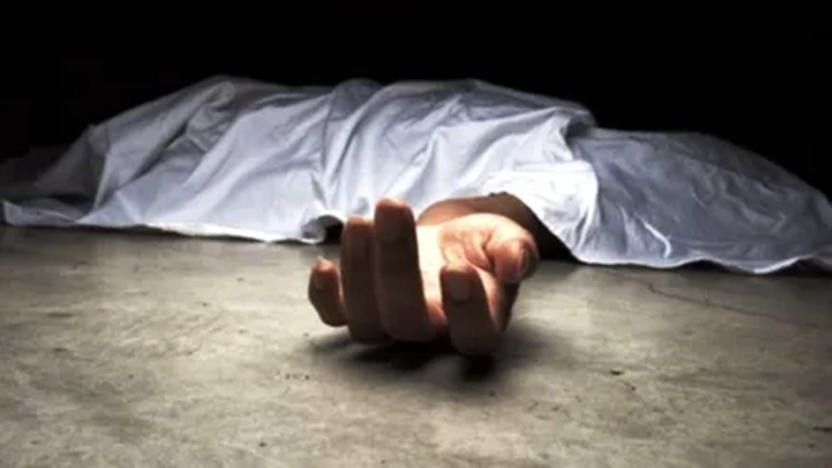 Pune Alcohol Deaths: पुणे-पिंपरी चिंचवडमध्ये विषारी दारूचे तांडव; आतापर्यंत १३ जणांचा मृत्यू, तोंडाला फेस येऊन नागरिकांनी सोडला प्राण