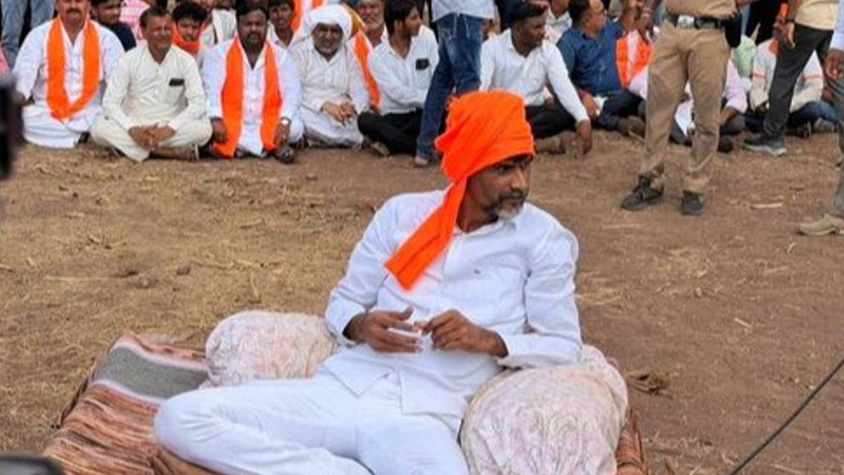 Manoj Jarange Patil Protest: मनोज जरांगेंचे मध्यरात्री उपोषण मागे; सरकारकडून मागण्या मान्य, नेमका तोडगा काय निघाला?