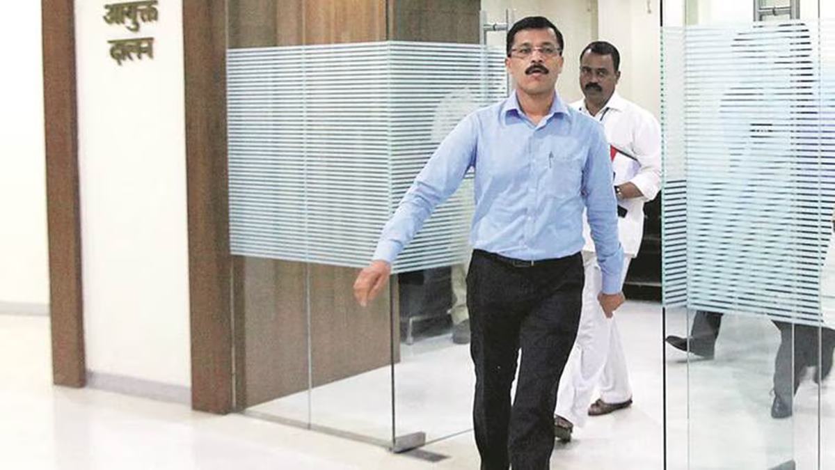 FDA Action Tukaram Mundhe: भेसळखोरांवर तुकाराम मुंढेंचा सर्जिकल स्ट्राईक! चार्ज घेताच ३ दिवसांत राज्यभर धाडी, ३३ जणांना बेड्या
