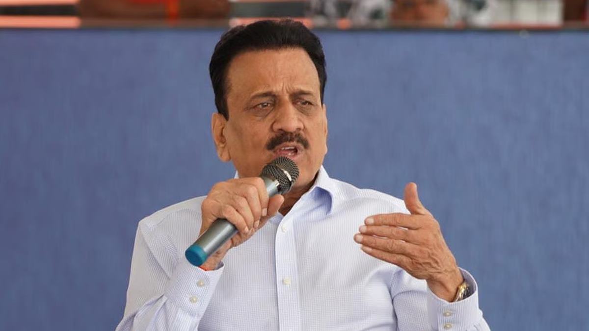 Pune Liquor Case : विषारी दारूकांडातील बळींच्या कुटुंबियांना 5 लाखांची मदत; कंत्राटी नोकरीही मिळणार; मंत्री गिरीश महाजनांची घोषणा