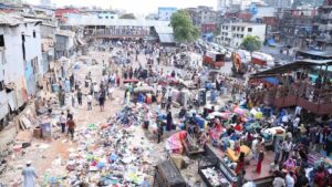 Mumbai News: मुंबईत बुलेट ट्रेनसाठी मोठा अ‍ॅक्शन प्लॅन; वांद्रे पूर्वेतील 400 हून अधिक झोपड्यांवर चालला रेल्वेचा हातोडा