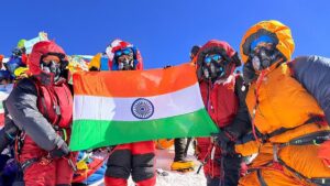 Everest Summit 2026: 8,000 मीटरवरील 'डेथ झोन'ला नमवले; कठीण हवामानाशी झुंज देत भारतीय महिलांनी फत्ते केला एव्हरेस्ट