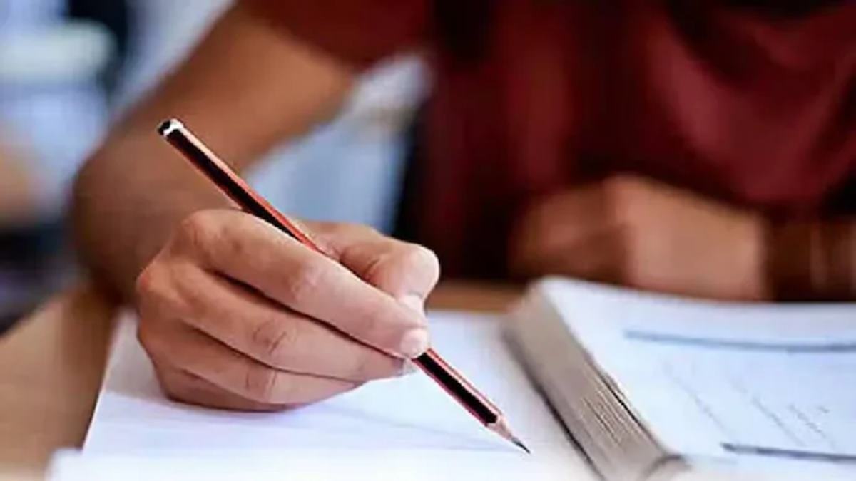 CBSE Class 12 Re Evaluation: CBSE 12वीच्या पुनर्मूल्यांकनाला आजपासून सुरुवात! लाखो विद्यार्थ्यांचे भविष्य पणाला; असा करा अर्ज