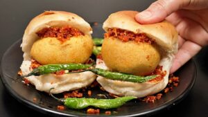 Vada Pav Become Extremely Expensive :