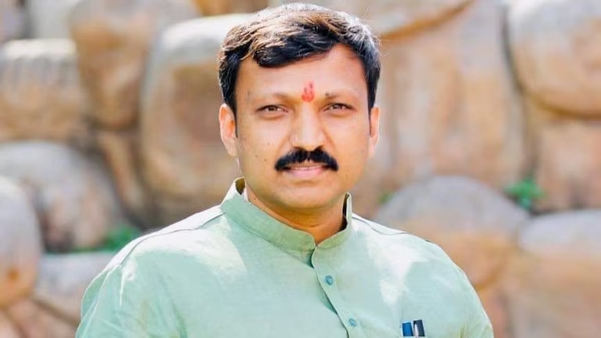 Omraje Nimbalkar : ठाकरे गट सोडण्याचा निर्णय का घेतला? खासदार ओमराजे निंबाळकर म्हणाले…
