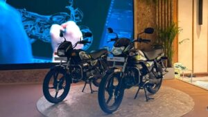 Hero Flex Fuel Bikes: मायलेजचे टेन्शन मिटले! हिरोने लाँच केल्या देशातील पहिल्या फ्लेक्स-इंधन बाईक्स; पेट्रोलचा खर्च होणार कमी