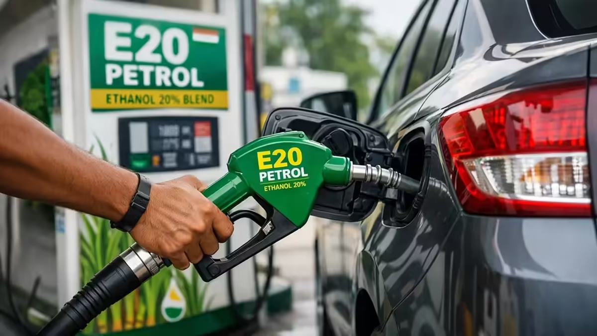 E20 Petrol : गाडीत E20 पेट्रोल भरत असाल तर सावधान! इंजिनची काळजी घेण्यासाठी करा 'हे' उपाय