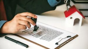 Maharashtra Revenue Scam: महाराष्ट्रात 20 हजार कोटींचा मुद्रांक शुल्क घोटाळा? महसूलमंत्र्यांची माहिती; सखोल चौकशी होणार