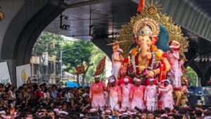 Ganeshotsav 2026: मुंबईत बाप्पाच्या आगमनासाठी पालिकेची जय्यत तयारी! गणेश मंडळांना ऑनलाईन मिळणार सर्व परवानग्या