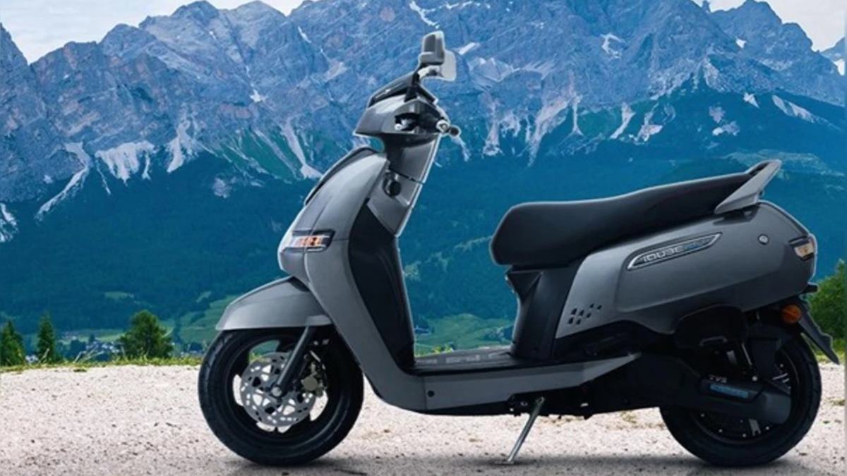 Electric Scooters for Daily Use: वाढत्या पेट्रोलच्या टेन्शनमधून सुटका! रोजच्या वापरासाठी 'हे' 3 इलेक्ट्रिक स्कूटर आहेत सर्वोत्तम पर्याय