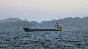 US Iran Conflict: पुन्हा युद्ध पेटले! अमेरिकेचे इराणवर थेट हवाई हल्ले
