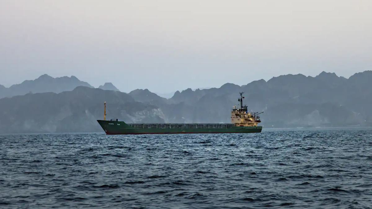 US Iran Conflict: पुन्हा युद्ध पेटले! अमेरिकेचे इराणवर थेट हवाई हल्ले