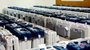 Kolkata EVM Fire: कोलकातामध्ये ४,००० ईव्हीएम मशिन्स जळून खाक; तृणमूल काँग्रेस आक्रमक, घातपाताचा मोठा संशय