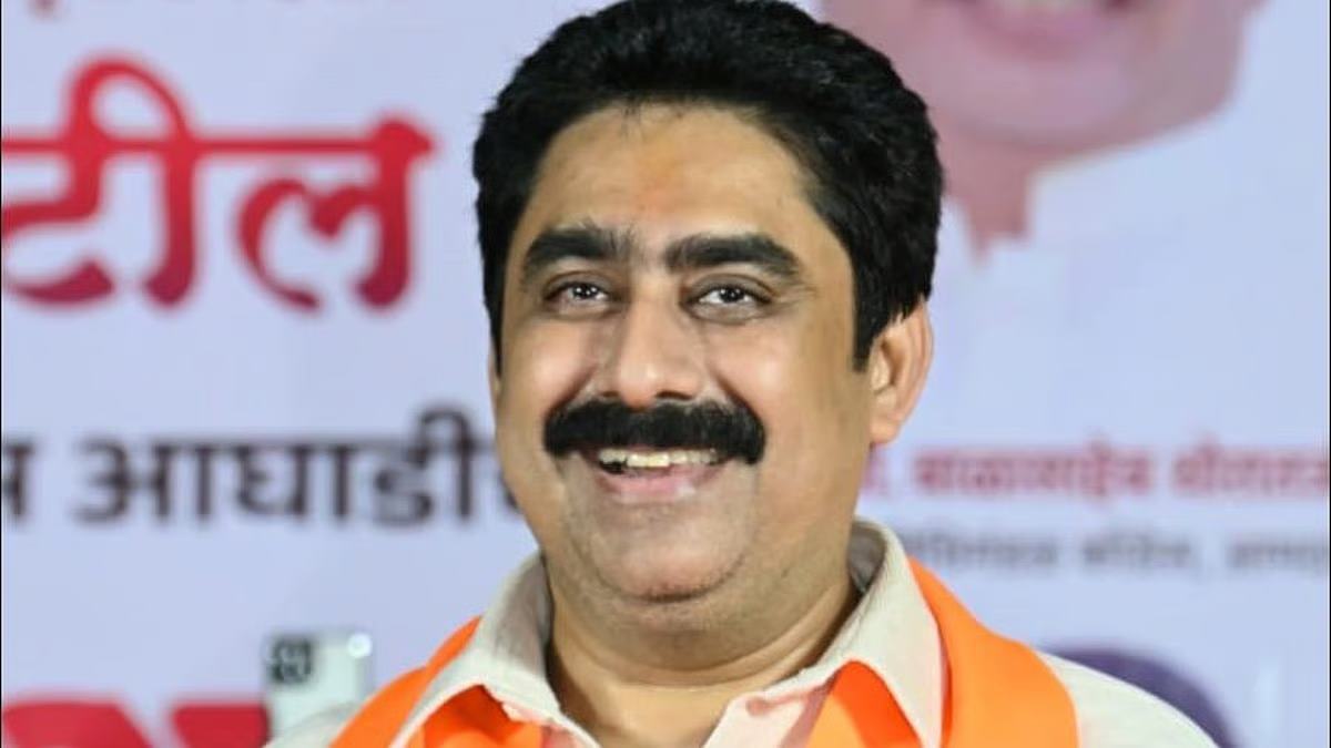 Sanjay Dina Patil : ... अन्यथा स्मशानात जावे लागेल; पक्षप्रवेशानंतर संजय दिना पाटलांचा ठाकरे गटाला उघड इशारा