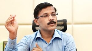 Tukaram Mundhe FDA Order : हॉटेल्समध्ये बाटलीबंद पाण्याची सक्ती संपली! ग्राहकांना मोफत पाणी देणे बंधनकारक; तुकाराम मुंढेंनी दिले आदेश