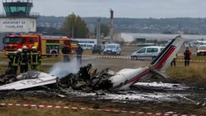 France Plane Crash: भीषण विमान अपघात! विमान जमिनीवर कोसळून पायलटसह 11 जणांचा जागीच मृत्यू