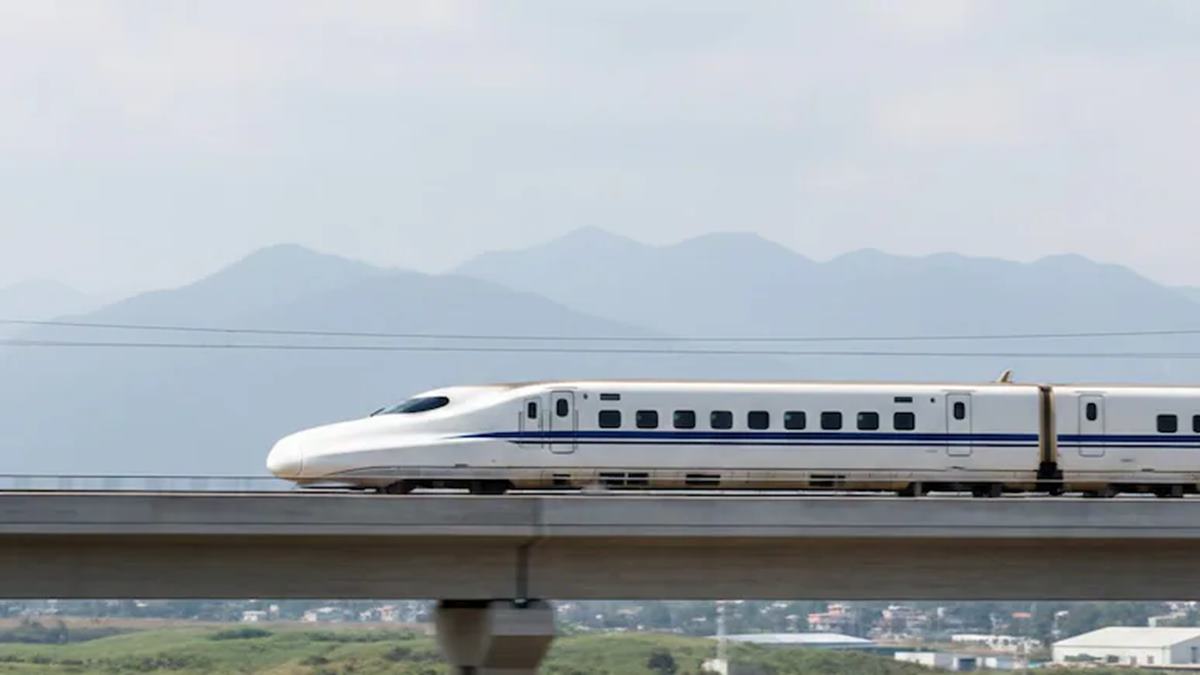High Speed Rail Corridors: मुंबई ते पुणे फक्त 48 मिनिटांत! भारतीय रेल्वे 7 नवीन बुलेट ट्रेन मार्ग उभारणार; 16 लाख कोटींचा मेगा प्लॅन