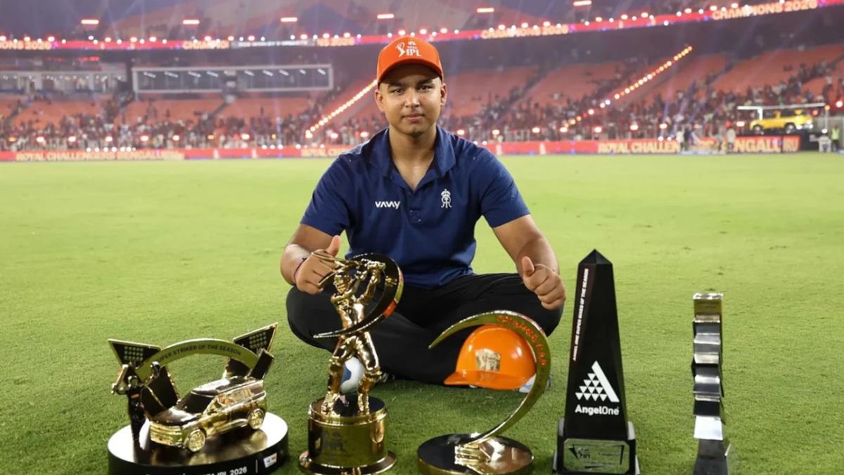 Vaibhav Sooryavanshi Tour: वंडर बॉय वैभव सूर्यवंशीसाठी BCCI चा मोठा निर्णय! परदेश दौऱ्यावर आई-वडीलही जाणार सोबतीला