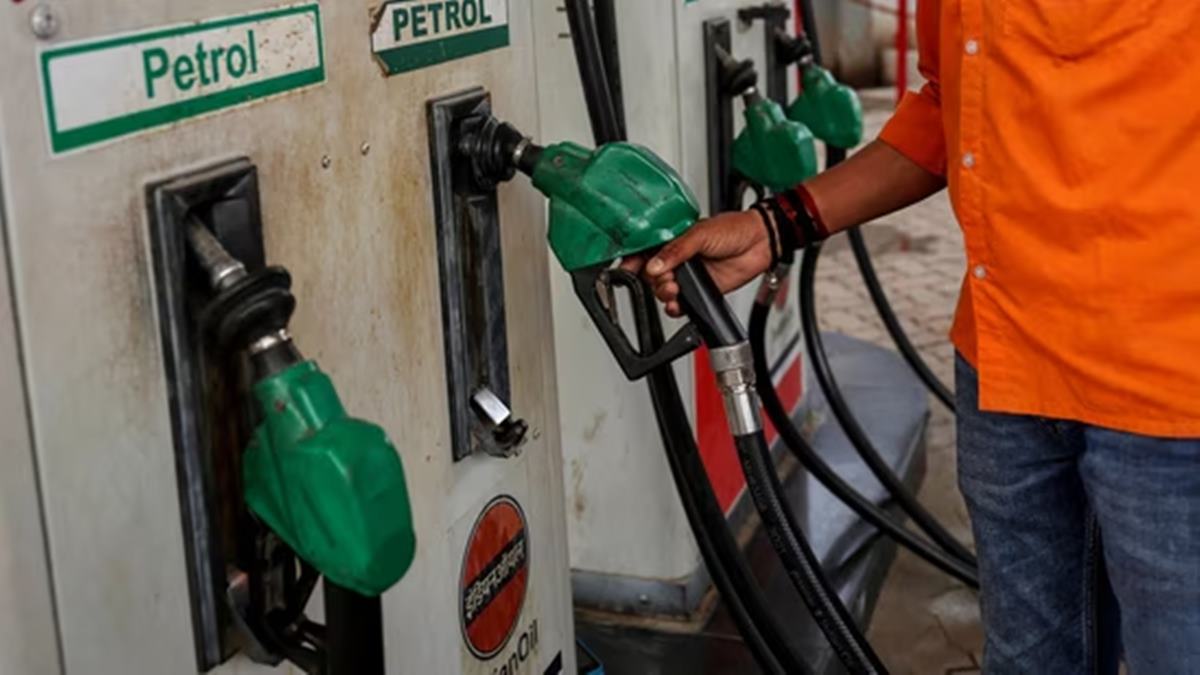Petrol Diesel Rules: केंद्र सरकारचा मोठा निर्णय; 'या' ग्राहकांना पंपावरून पेट्रोल-डिझेल खरेदी करण्यास बंदी