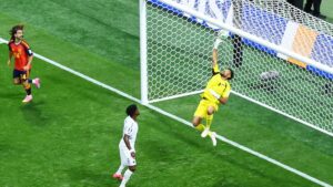 Cape Verde Goalkeeper Vozinha: स्वतःच्या देशाच्या लोकसंख्येपेक्षा तब्बल 22 पट जास्त फॉलोअर्स; एकाच सामन्याने पालटले 'या' फुटबॉलपटूचे नशीब