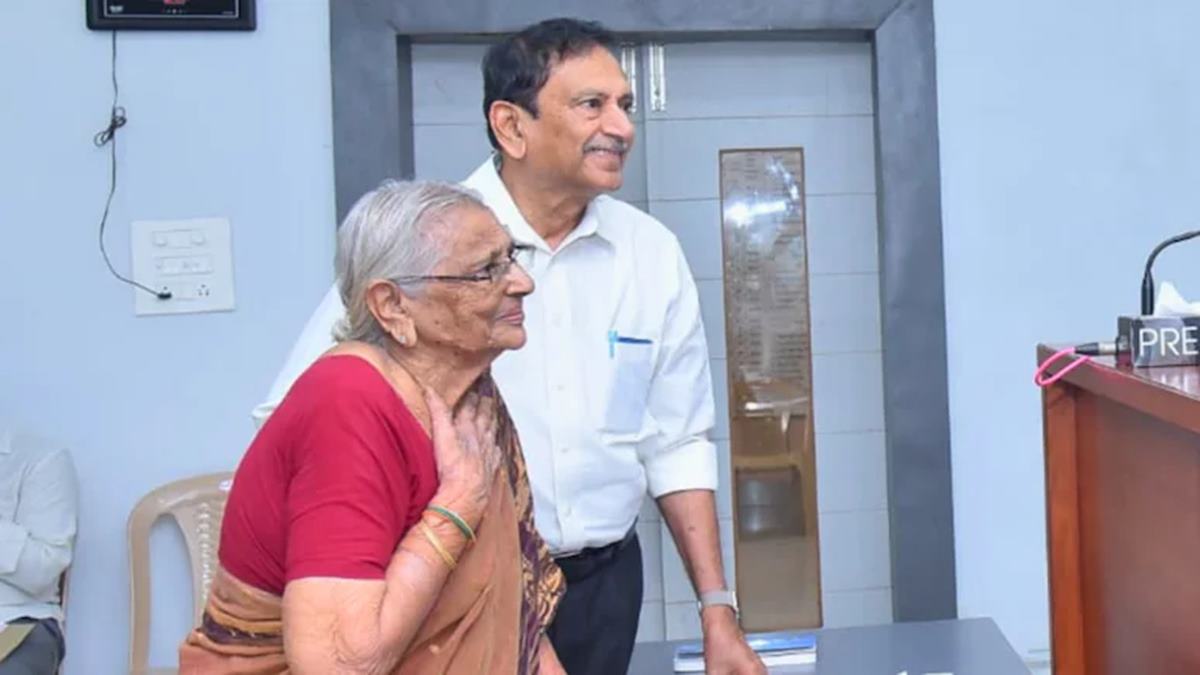 Indian Citizenship: "मरताना भारतीय म्हणूनच मरायचंय!" ९४ वर्षांच्या आजींची परदेशातून मायदेशी वापसी; अमेरिकेचे नागरिकत्व सोडत घेतला मोठा निर्णय