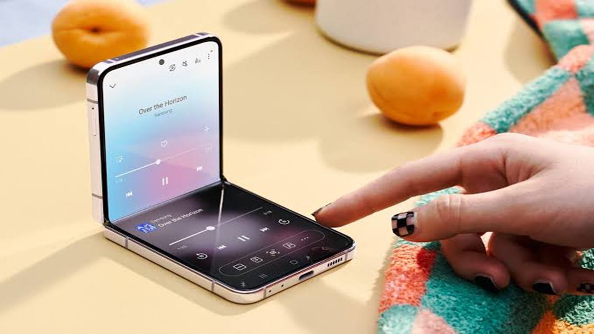 थेट 40 हजारांची सूट! Samsung Galaxy Z Flip 5 मिळतोय 60 हजारांपेक्षा कमी किमतीत; ऑफर पाहाच