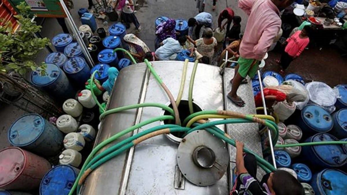 Mumbai Water Crisis: मुंबईकरांवर दुहेरी संकट! पालिकेच्या पाणी कपातीनंतर आता प्रायव्हेट टँकरही बंद होणार? 'या' दिवसापासून सेवा ठप्प