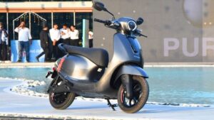 Best Electric Scooters : इलेक्ट्रिक स्कूटर खरेदी करायचीये? भारतात सर्वाधिक रेंज देणाऱ्या 5 बजेट गाड्यांची यादी पाहा